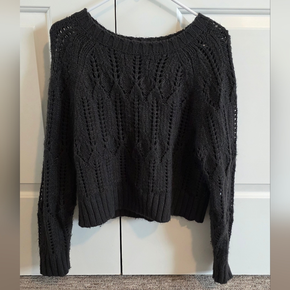 American Eagle Cropped Cable Knit Sweater Black Medium AE